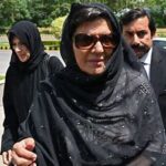 بانی پی ٹی آئی کی بہنوں علیمہ خان اور عظمیٰ خان کی عبوری ضمانتوں میں توسیع