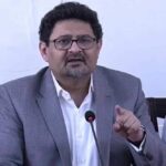 شہباز شریف کے ہوتے ہوئے ملکی برآمدات نہیں بڑھ سکتیں، مفتاح اسماعیل